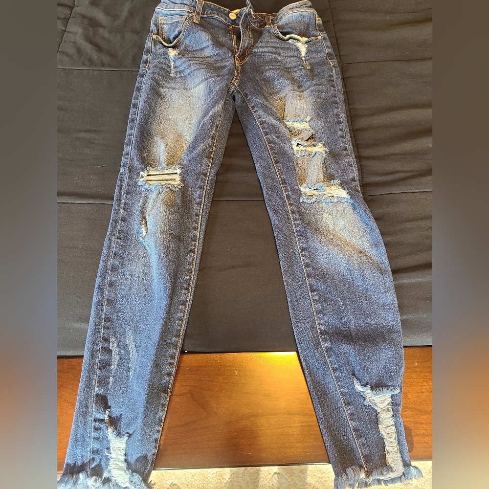 Tricot Women's Distressed Skinny Jean Size 9/29
